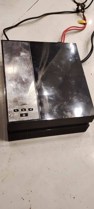 UPS 1200VA (950W) 0