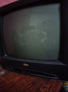 LG tv available good condition hay