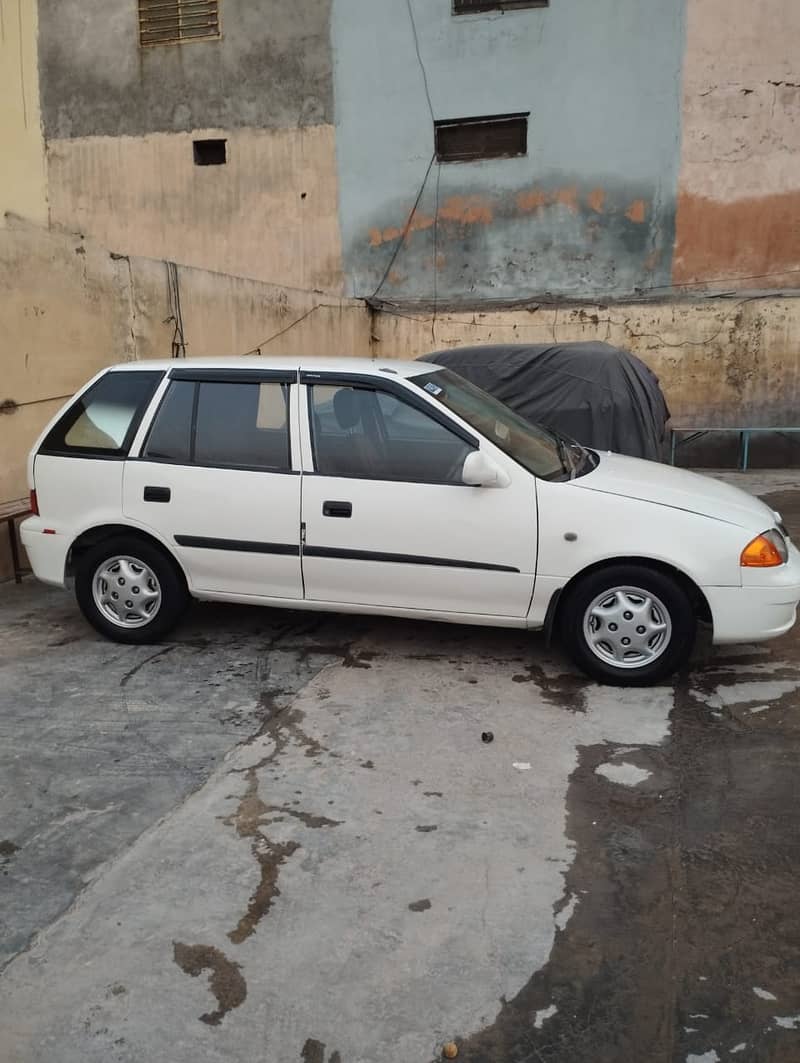 Suzuki Cultus VXR 2001 18