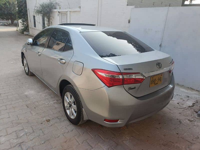 Toyota Altis Grande 2017 1