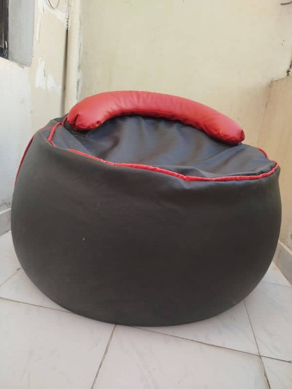 Leather Bean Bag Good Condition 1