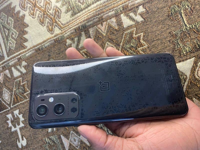 i am selling one plus 9 pro 3