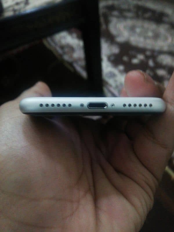 I phone se 2020 for sale 4