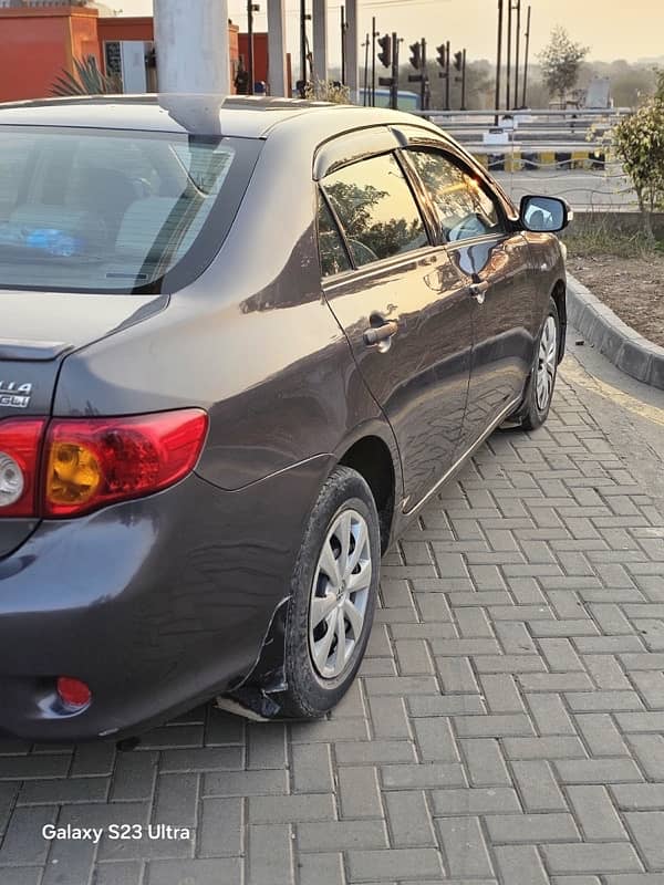 Toyota Corolla GLI 2011 15