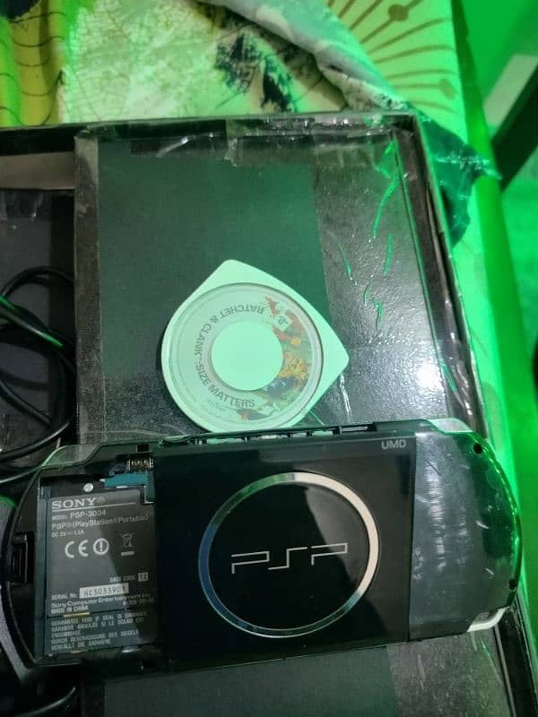 PSP 3004 Perfect condition 9/10 slightly used 2