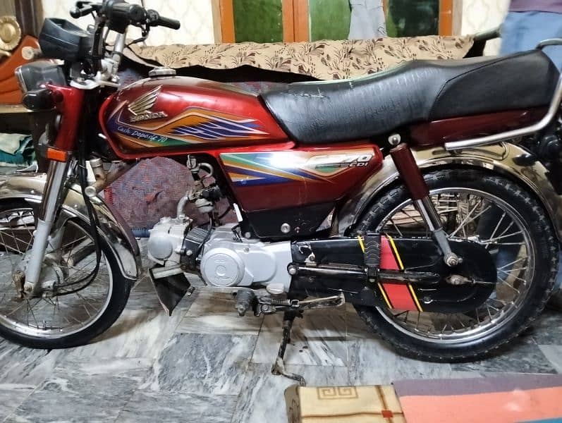 Honda CD 70 condition 10/9 demand 120k 0