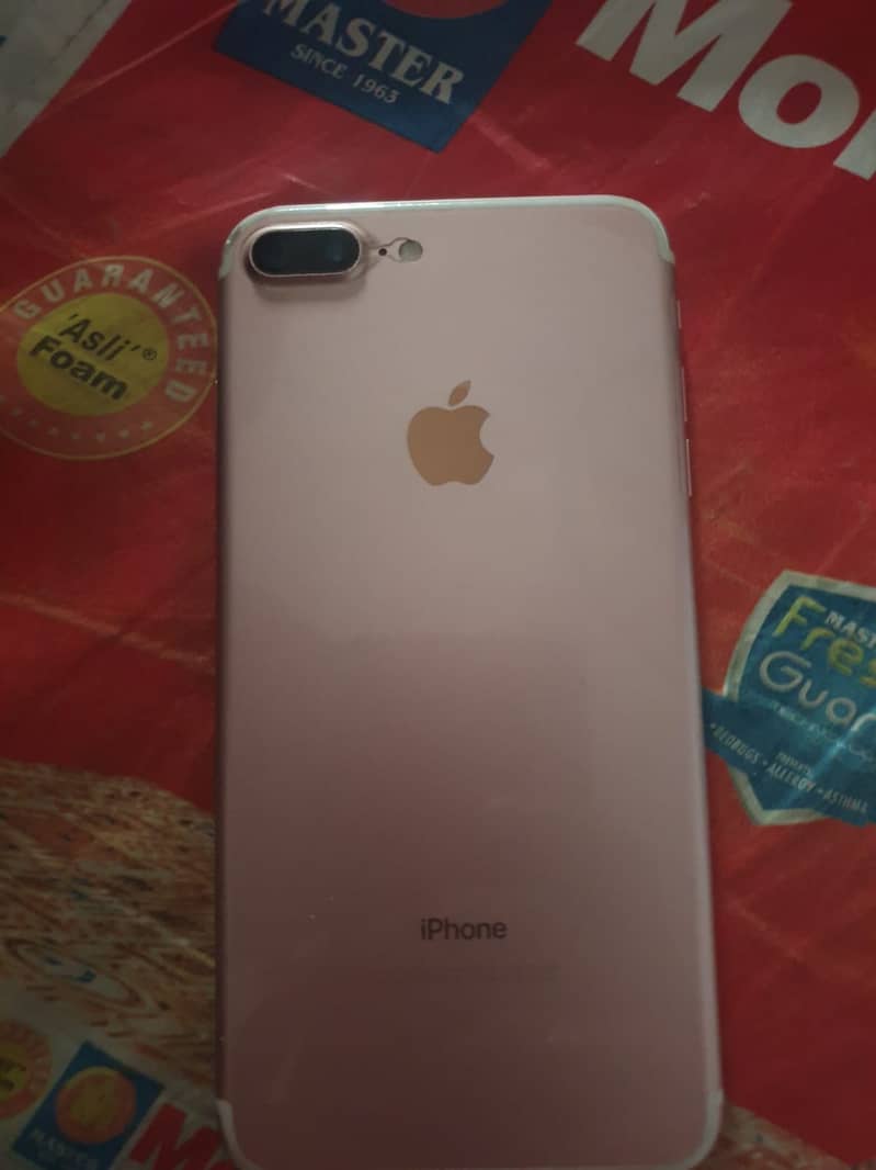 Apple iPhone 7 Plus 0