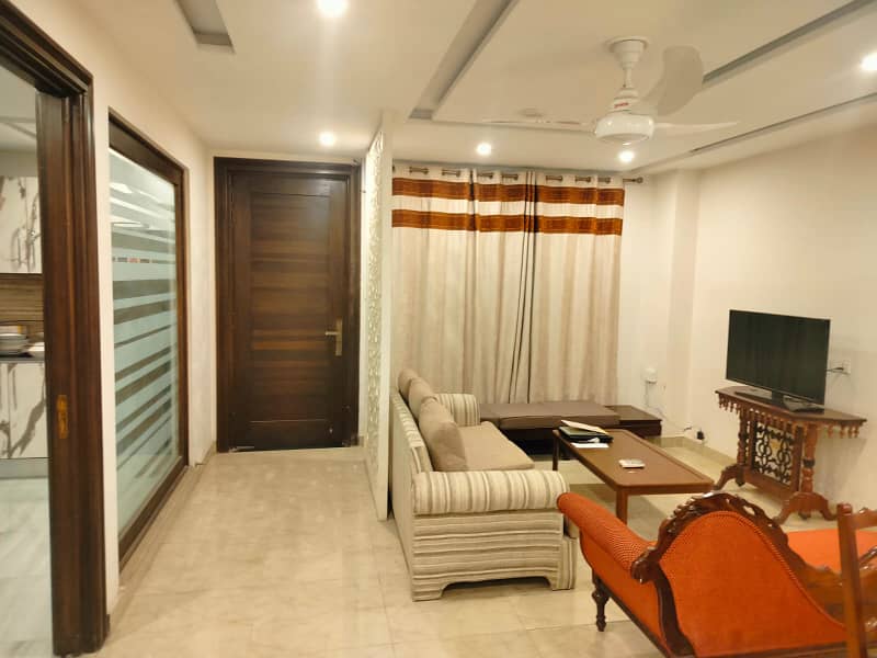 DHA Luxury apartment fully Furnished short and long term 31