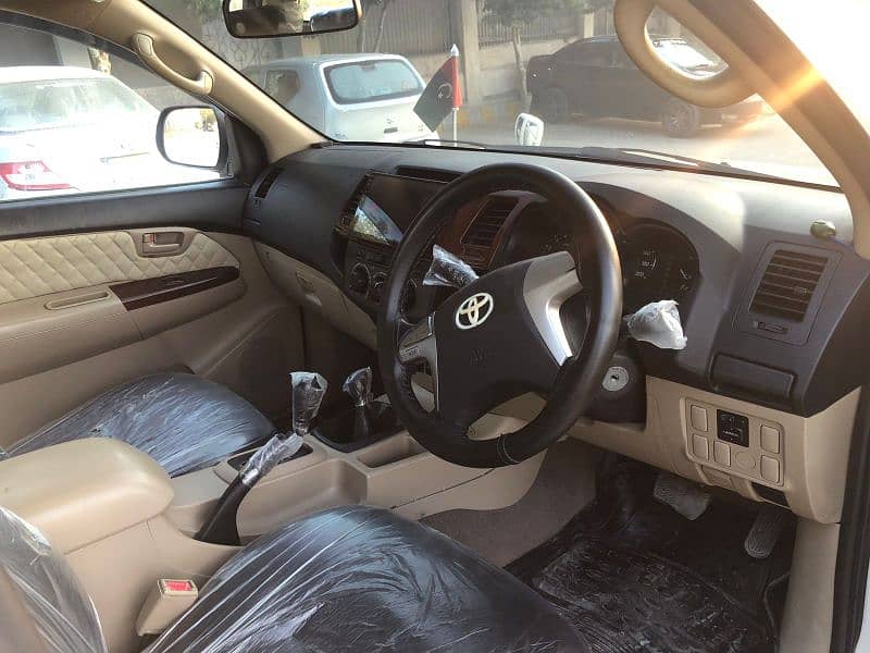 Toyota Hilux 2014 Vigo Champ with Perfect 4x4 Own Engine 4