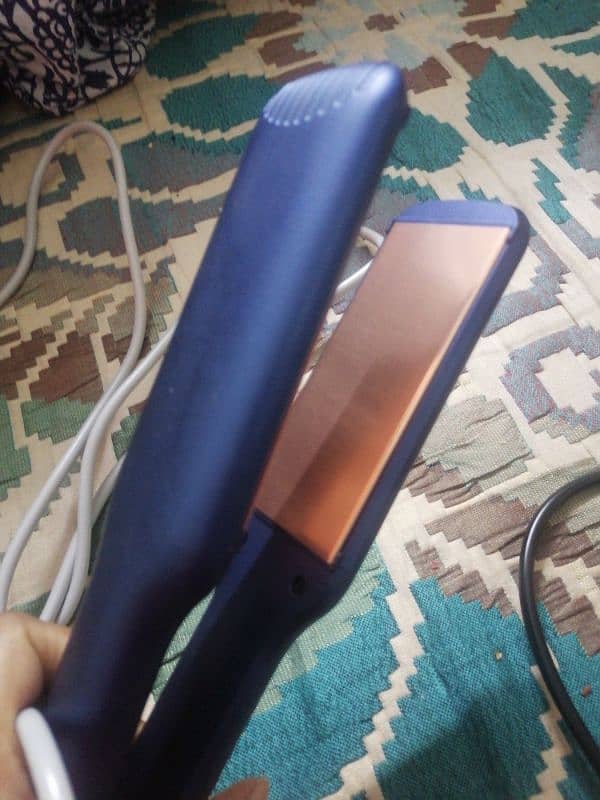 hair straightner 1