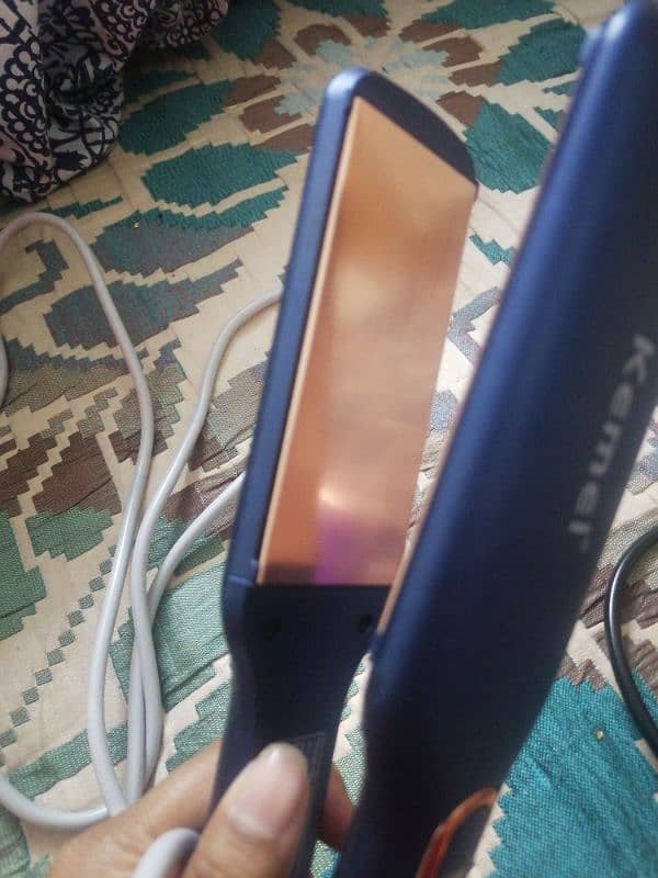 hair straightner 2