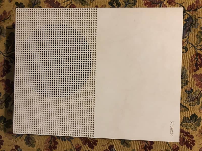 xbox one s ( 500gb) 2