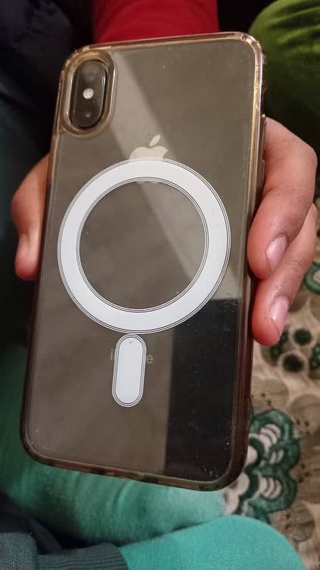 iPhone  xs for sale 0