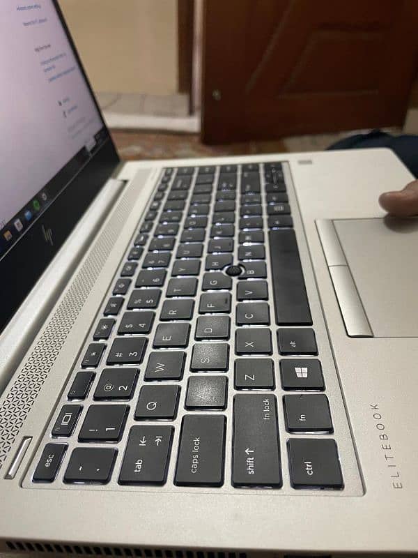 HP Elitebook 1