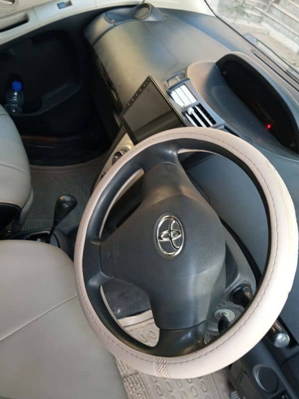 Toyota Vitz 2007/13 4