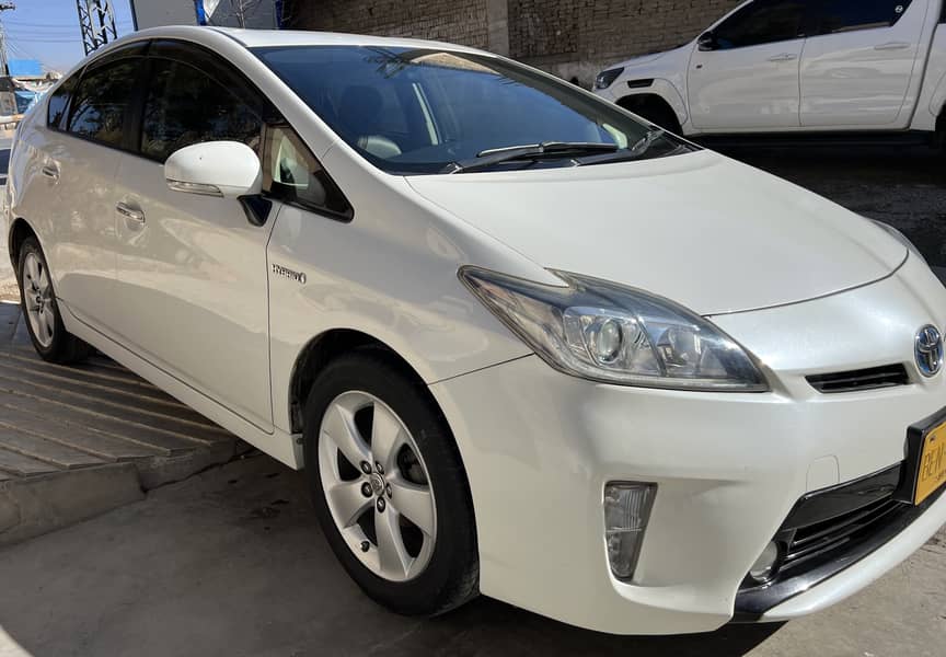 Toyota Prius 2012, Registered 2015, Peral White, 1