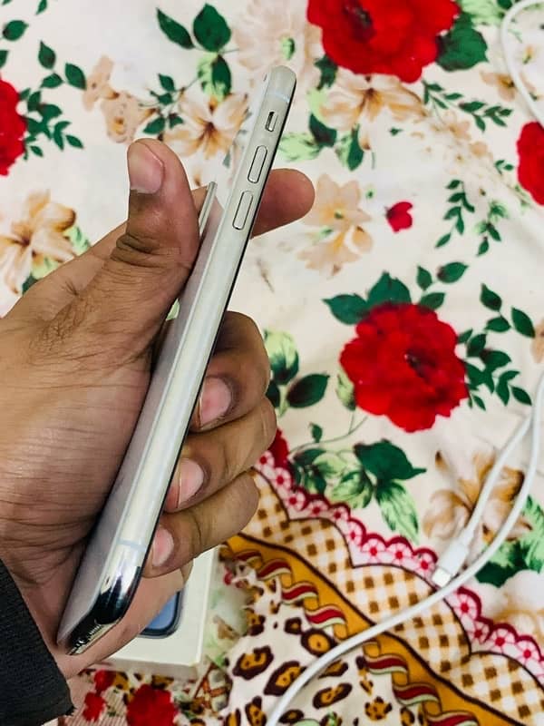 Iphone x 64gb 4