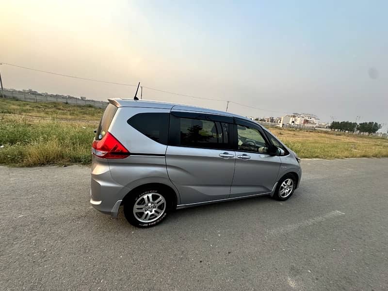 Honda Freed 2018 15