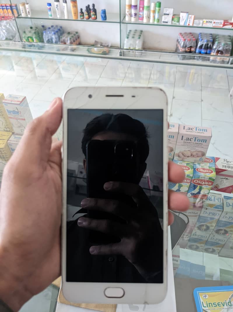 Oppo F1s 3