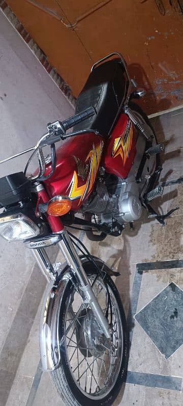 HONDA CG 125 KARACHI NUM 2