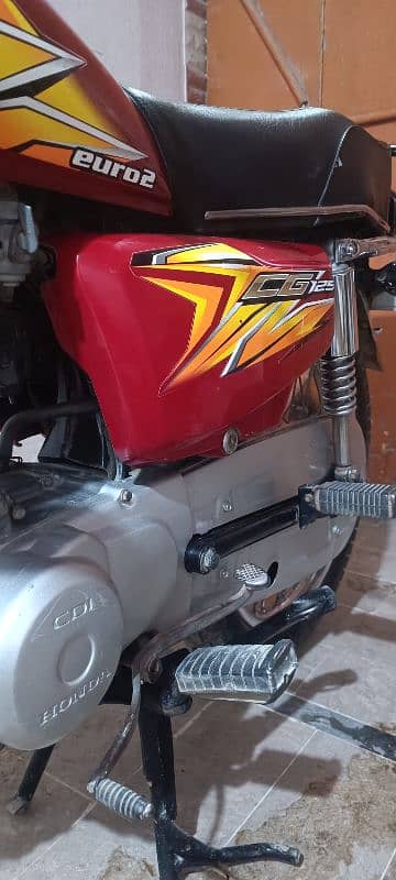 HONDA CG 125 KARACHI NUM 7