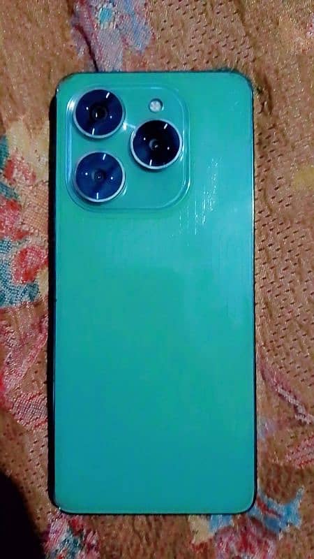 Tecno spark 20 Pro 0