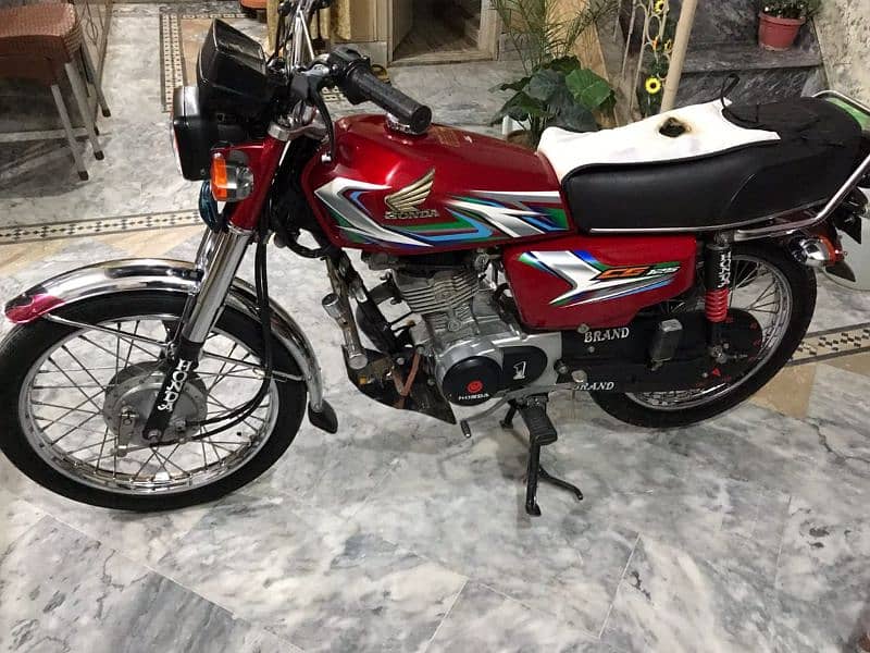 Honda 125 for sale all ok no open eingen full pack lush condeshion 1