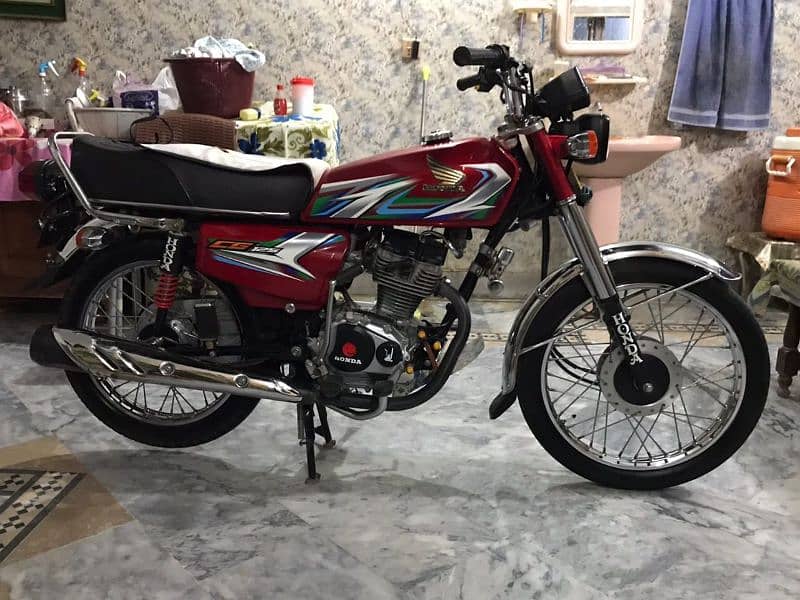 Honda 125 for sale all ok no open eingen full pack lush condeshion 2