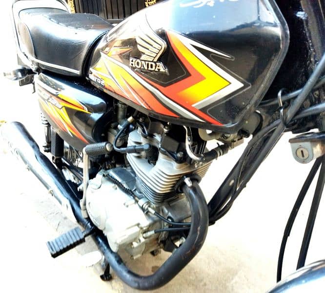 Honda 125 good condition 7