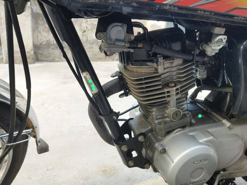 Honda 125 good condition 13