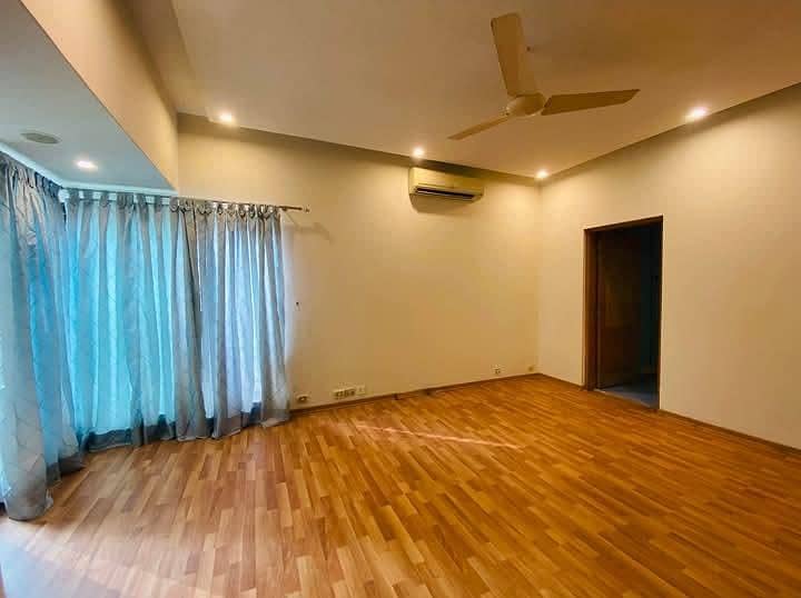 DHA Phase 3 Kanal Full House For Rent 5