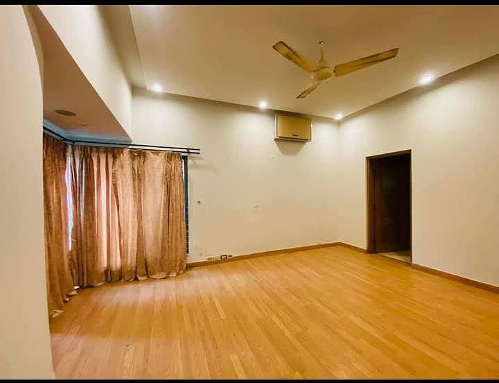 DHA Phase 3 Kanal Full House For Rent 13