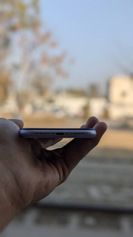 Iphone 11 | whatsapp : +923155410661 6