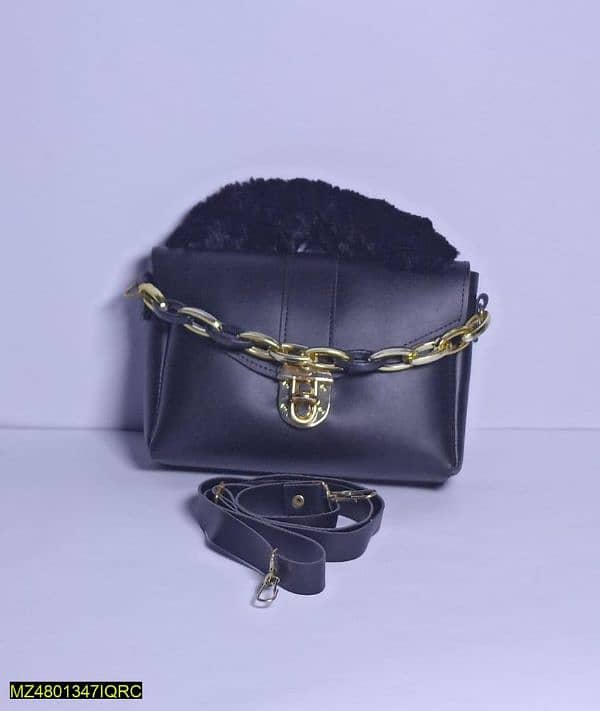 women chunky chain purse with fur 0