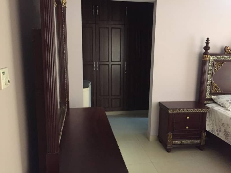 DHA Phase 4 Kanal Upper Portion Fully Furnished For Rent 3