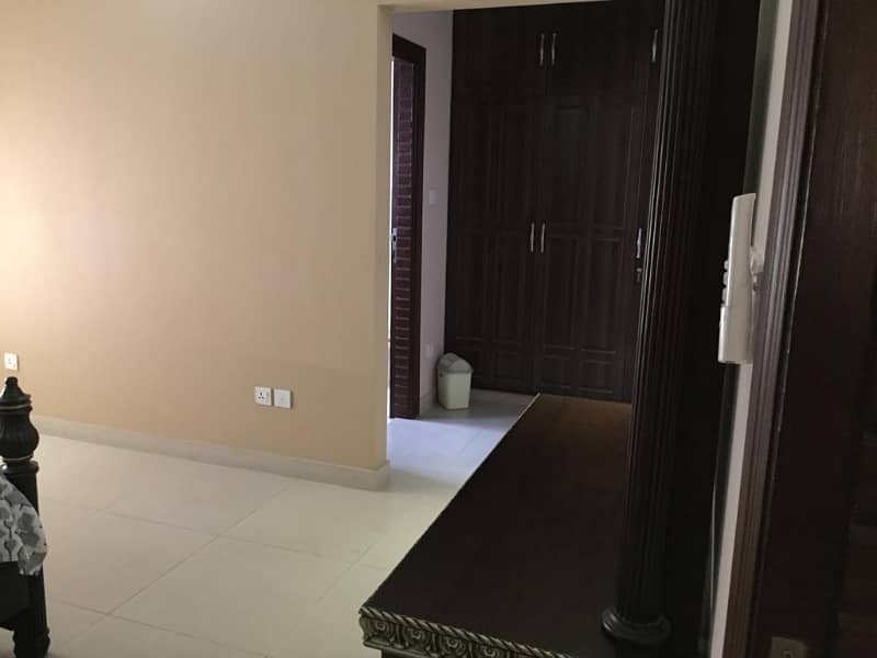 DHA Phase 4 Kanal Upper Portion Fully Furnished For Rent 8