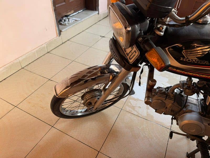 Honda cd70 Dec 2021 model black color for sale 8