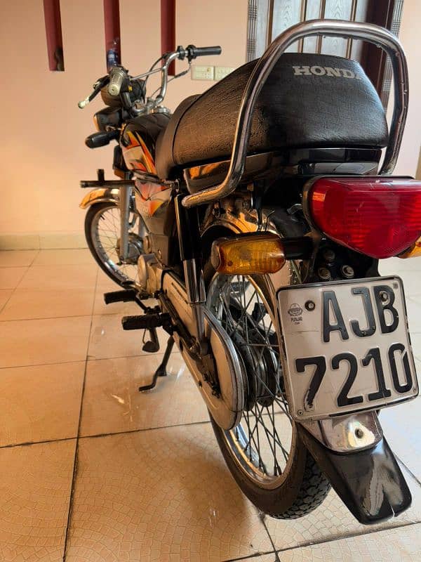 Honda cd70 Dec 2021 model black color for sale 10