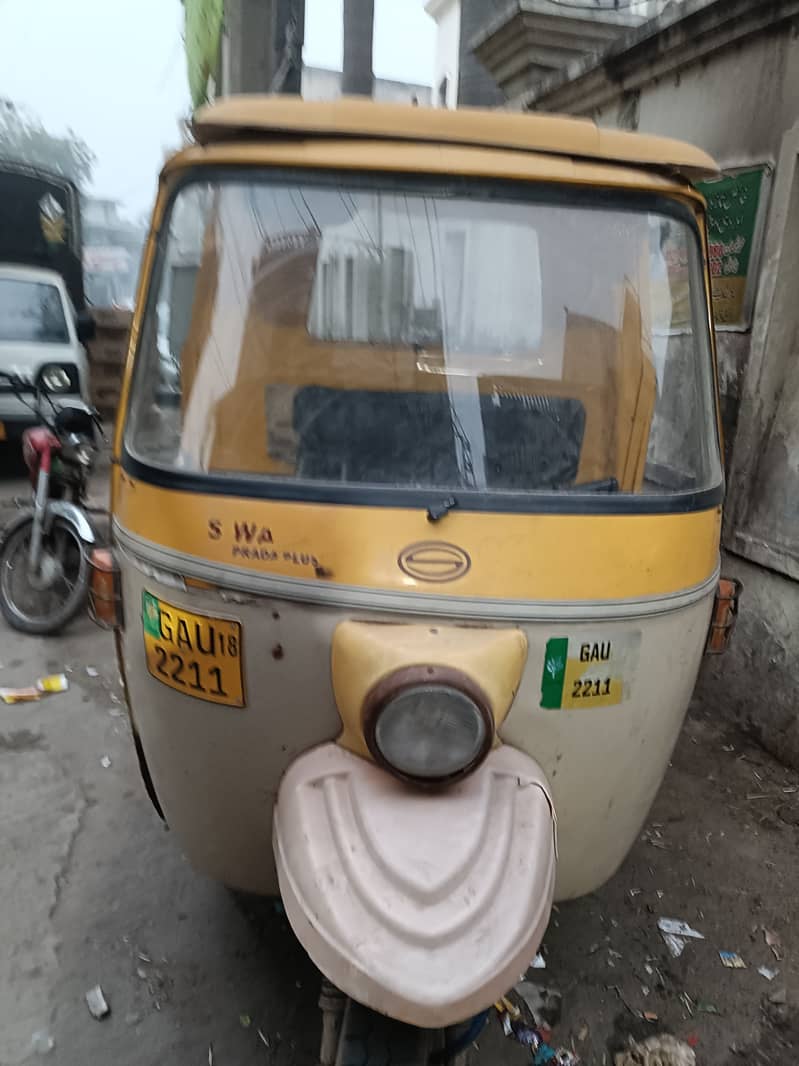 SAIWA loader rickshaw 200cc 5 gear CNG and fuel 4