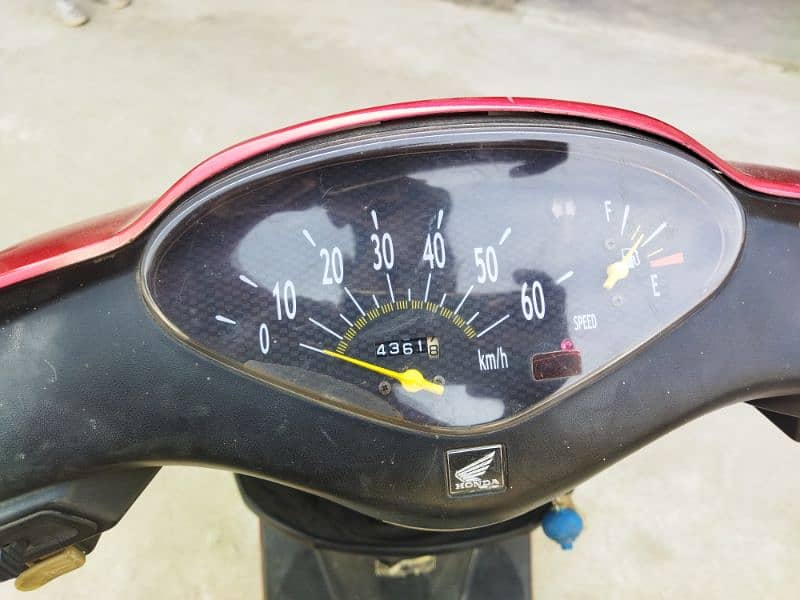 Honda dio scooty 49cc 1