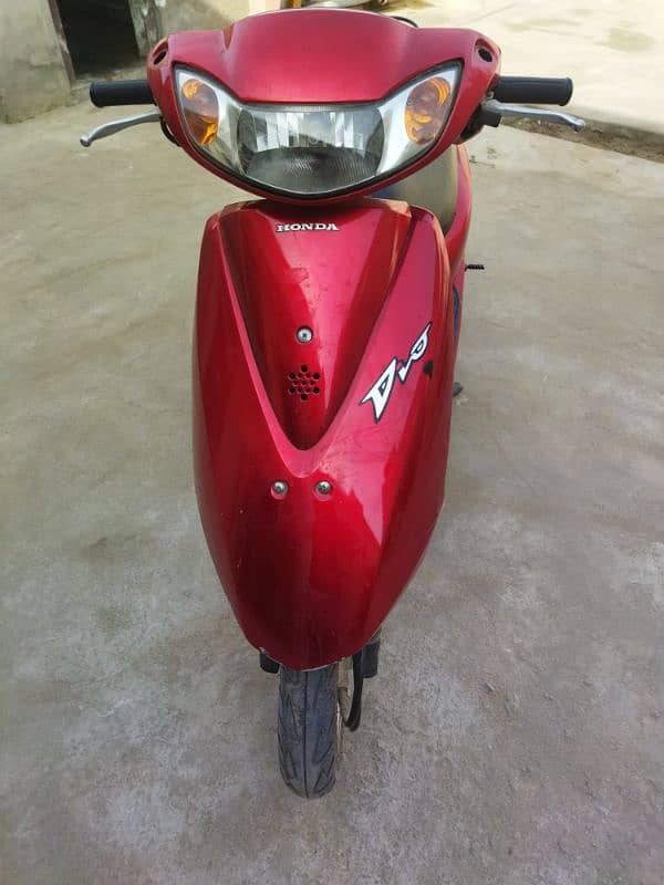 Honda dio scooty 49cc 4