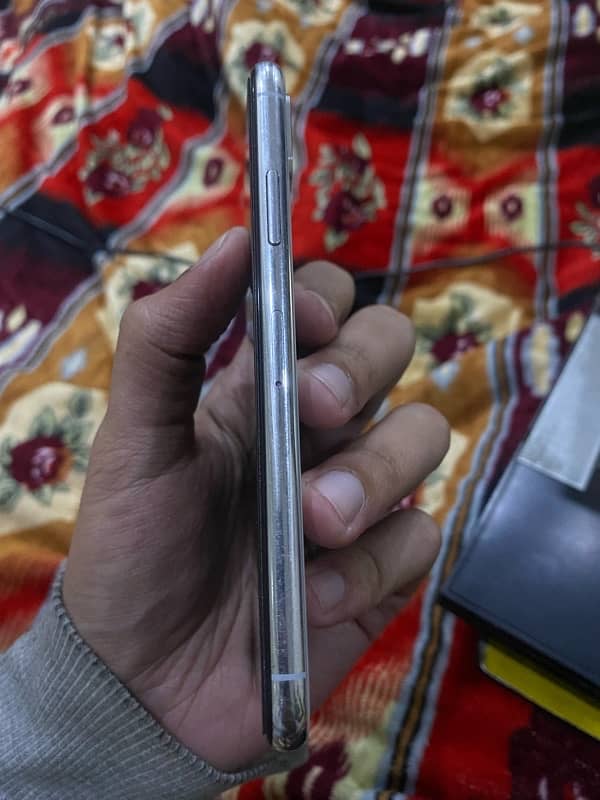 iphone X 64gb PTA approve 1