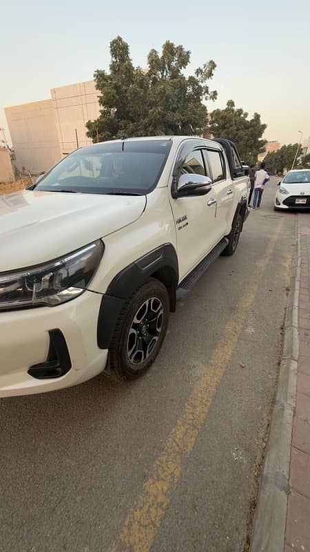 Revo Toyota Hilux 2022 3