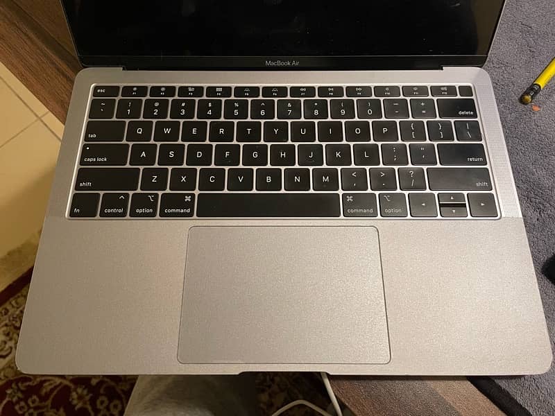 Macbook Air 2018 13 inch 8