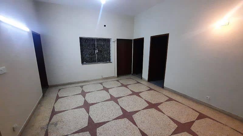 1 Kanal lower portion for rent in Model Town 7