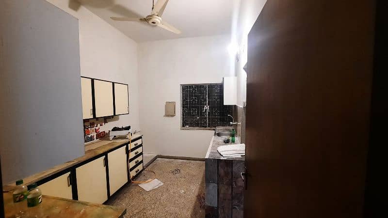 1 Kanal lower portion for rent in Model Town 9