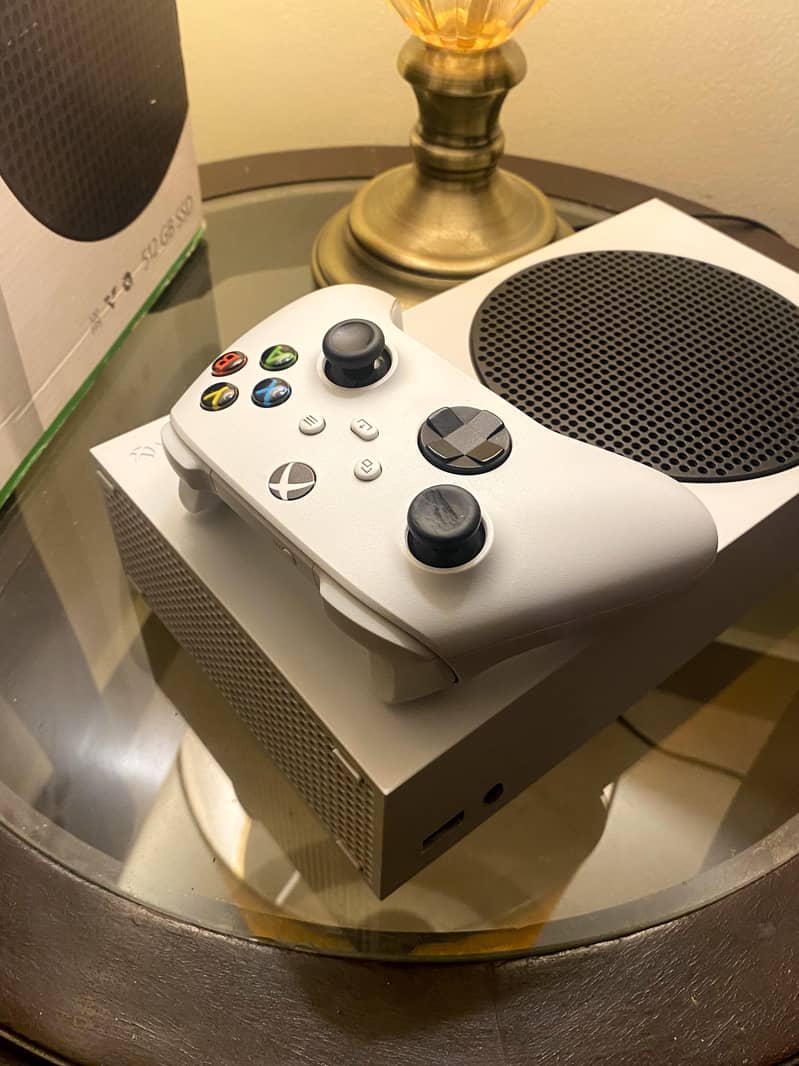 Xbox Series S (KSA Edition) 3