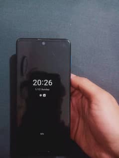 Sharp Aquos R5G non pta