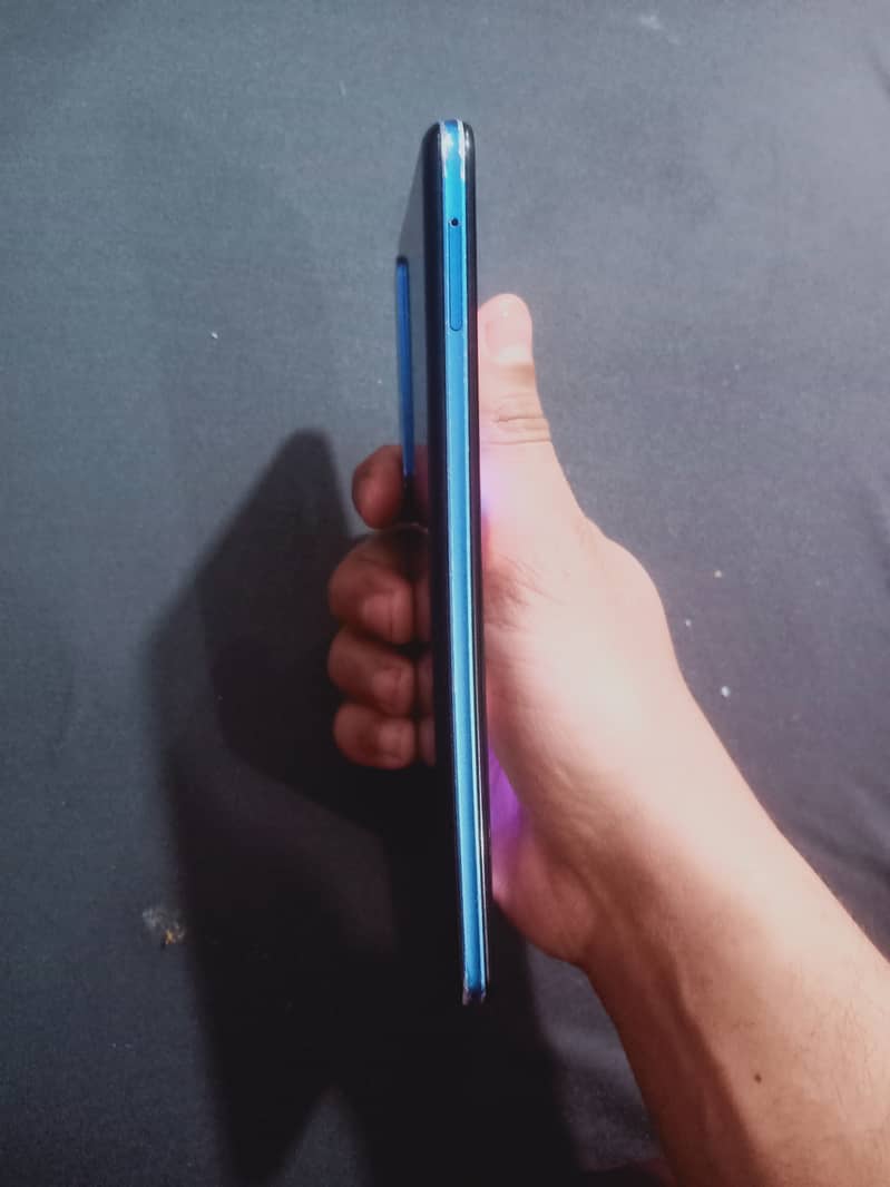 Sharp Aquos R5G non pta 2