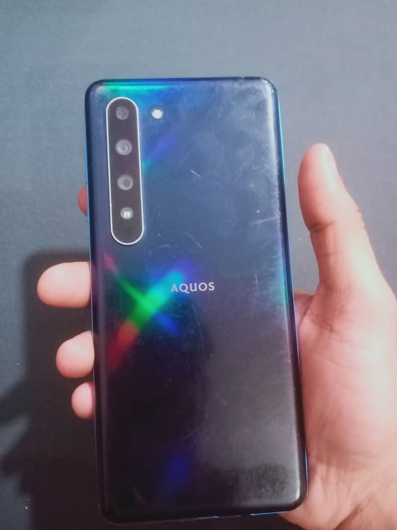 Sharp Aquos R5G non pta 5